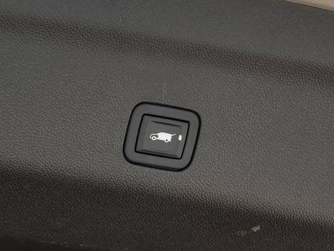 Used 2021 GMC Yukon SLT w/ SLT Luxury Plus Package RWD image 70