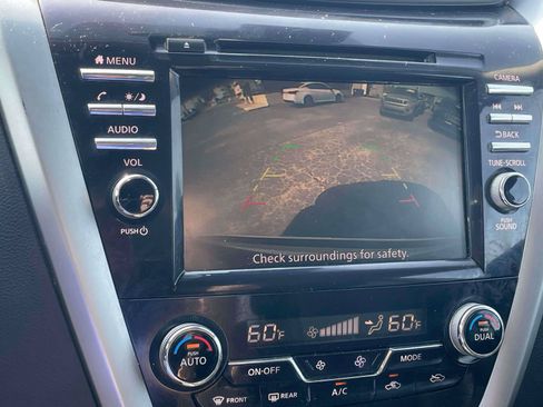 Used 2022 Nissan Murano SV FWD image 18
