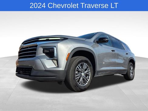 Certified 2024 Chevrolet Traverse LT image 10