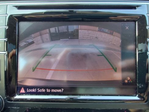 Used 2016 Volkswagen Tiguan SE FWD image 21