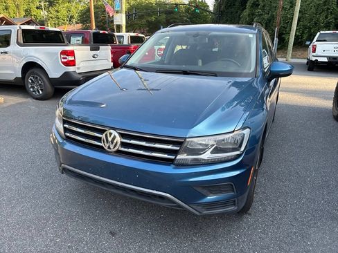 Used 2020 Volkswagen Tiguan SE AWD/4WD image 5