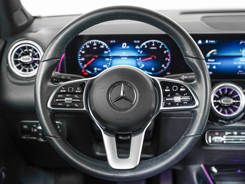 Certified 2023 Mercedes-Benz GLB 250 4MATIC w/ Premium Package image 16