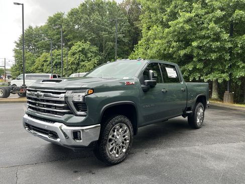 New 2026 Chevrolet Silverado 2500 LTZ w/ LTZ Premium Package AWD/4WD image 5