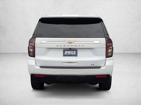 Used 2023 Chevrolet Suburban LT image 7