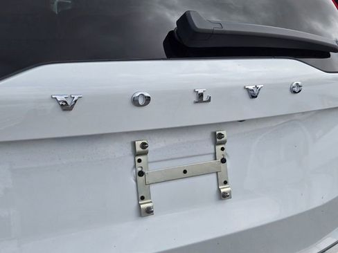 New 2026 Volvo XC90 T8 Ultra w/ Protection Package Premier image 9