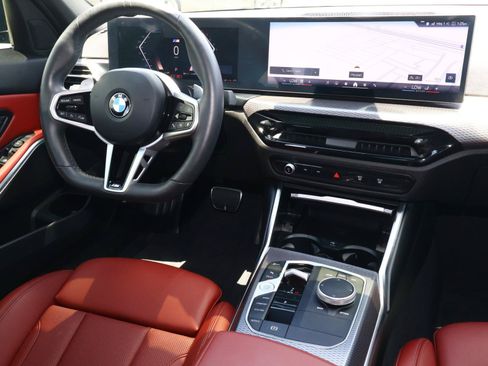 Used 2025 BMW 330i Sedan w/ M Sport Package RWD image 11