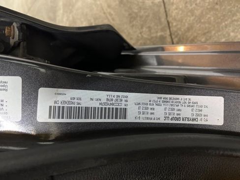 Used 2015 Chrysler 200 Limited w/ Convenience Group image 59