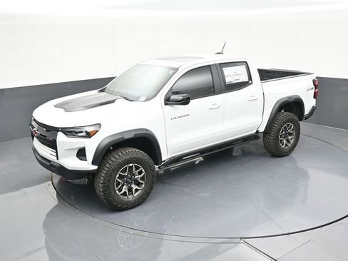 New 2026 Chevrolet Colorado ZR2 w/ Technology Package AWD/4WD image 66