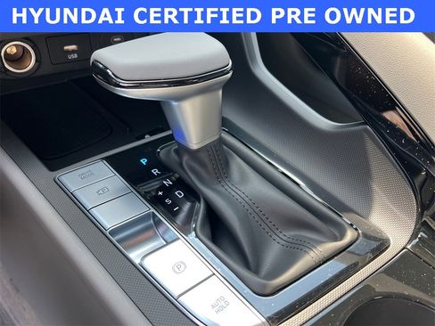 Certified 2025 Hyundai Elantra SEL image 29