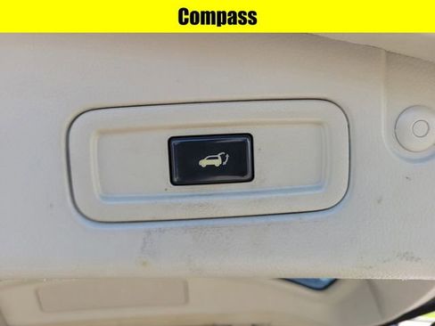 Used 2011 Nissan Murano SL FWD image 30