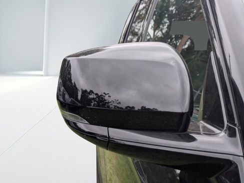 New 2025 Jeep Grand Cherokee Altitude image 10