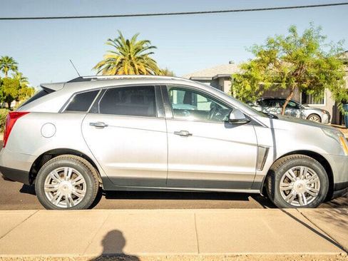 Used 2016 Cadillac SRX Luxury image 6