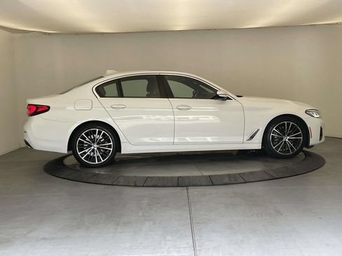 Used 2022 BMW 530i xDrive w/ Premium Package AWD/4WD image 6