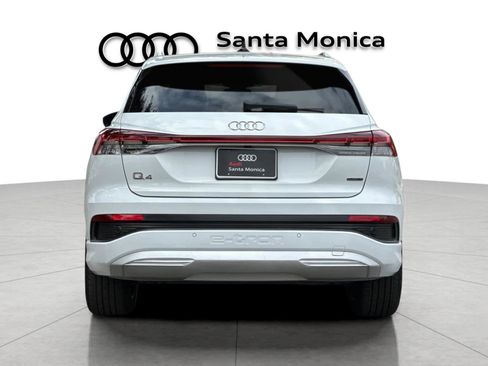 Used 2022 Audi Q4 e-tron Premium Plus w/ Premium Plus AWD/4WD image 7