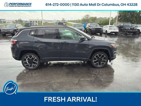Used 2018 Jeep Compass Limited w/ Navigation Group AWD/4WD image 3