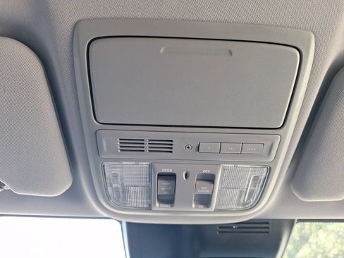 Used 2022 Honda CR-V Touring image 21