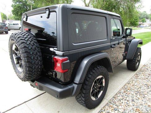 Used 2021 Jeep Wrangler Rubicon AWD/4WD image 7