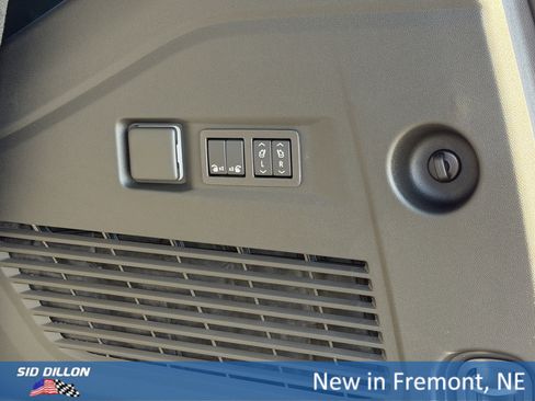 New 2026 GMC Yukon AT4 image 6