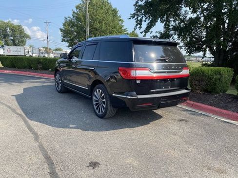 Used 2018 Lincoln Navigator Select w/ Technology Package RWD image 9
