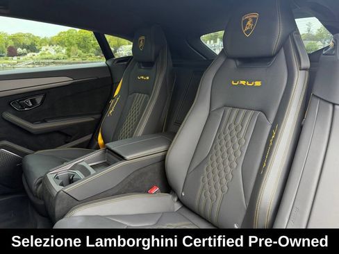 Used 2023 Lamborghini Urus Performante AWD/4WD image 45