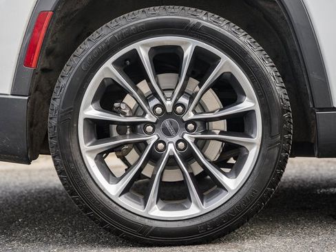 Used 2022 Jeep Wagoneer Series III w/ Premium Group I image 23