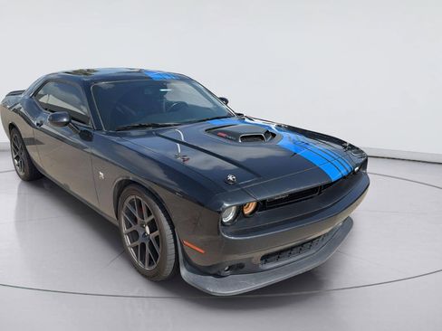 Used 2019 Dodge Challenger R/T Scat Pack w/ Shaker Package RWD image 2