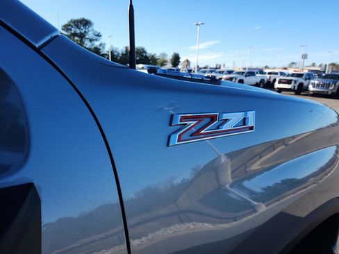 Used 2026 Chevrolet Silverado 2500 Custom w/ Custom Convenience Package image 9