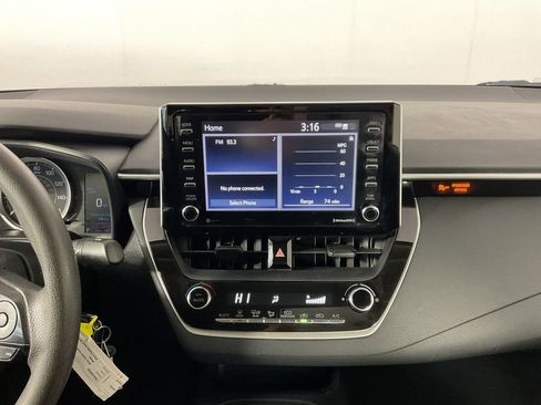 Used 2021 Toyota Corolla LE image 13