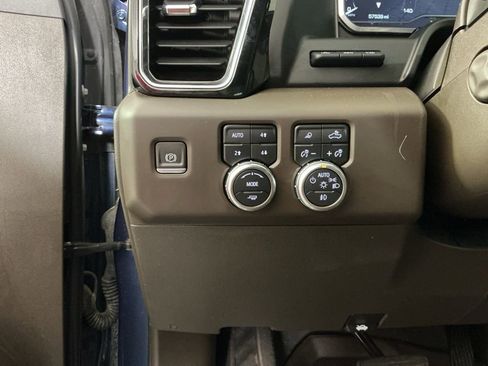 Used 2022 GMC Sierra 1500 Denali w/ Denali Reserve Package image 16