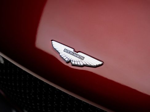 Used 2023 Aston Martin DBS Coupe RWD image 12