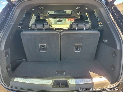 Certified 2024 Cadillac XT6 Premium Luxury w/ LPO, Floor Liner Package AWD/4WD image 22