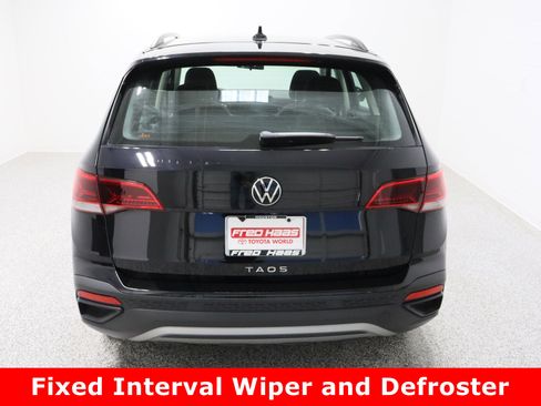 Used 2022 Volkswagen Taos S image 8