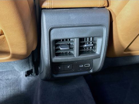 Used 2019 Cadillac XT4 Sport image 31