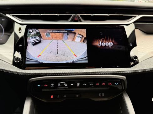 New 2026 Jeep Cherokee Laredo AWD/4WD image 33