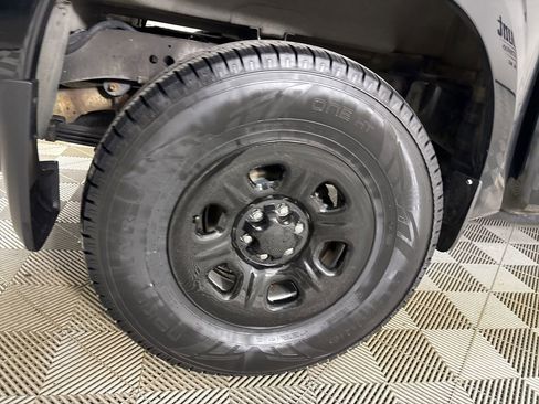 Used 2022 Nissan Frontier S w/ Technology Package image 33