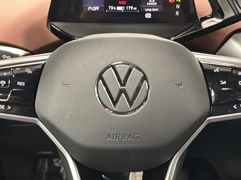 Used 2022 Volkswagen ID.4 Pro S image 16