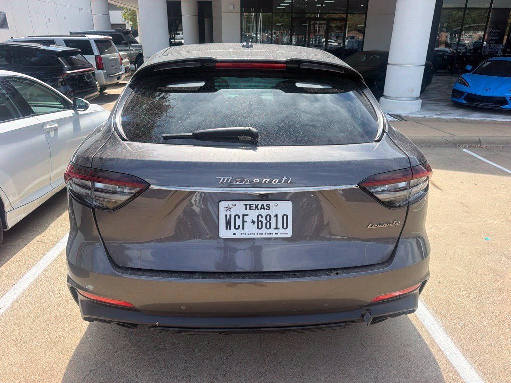 Used 2022 Maserati Levante Modena AWD/4WD image 6