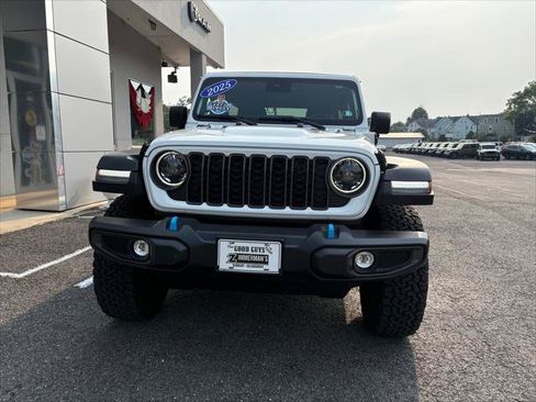 Certified 2025 Jeep Wrangler Unlimited Rubicon 4xe w/ Convenience Group AWD/4WD image 5