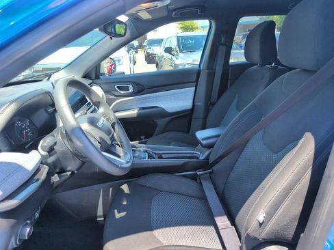 Used 2024 Jeep Compass Sport AWD/4WD image 14