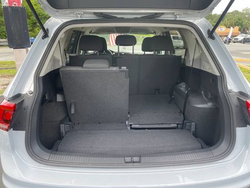 Used 2018 Volkswagen Tiguan S FWD image 11