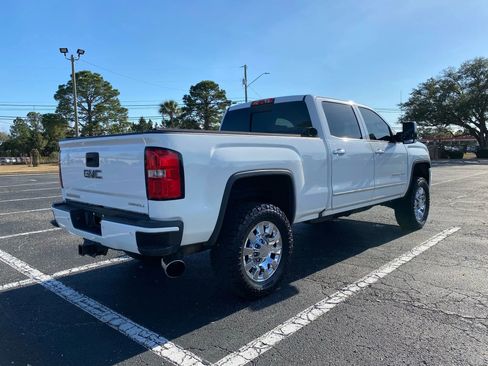 Used 2016 GMC Sierra 2500 Denali w/ Duramax Plus Package image 9