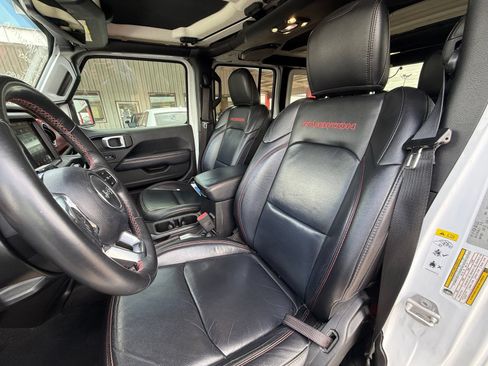 Used 2019 Jeep Wrangler Unlimited Rubicon AWD/4WD image 11