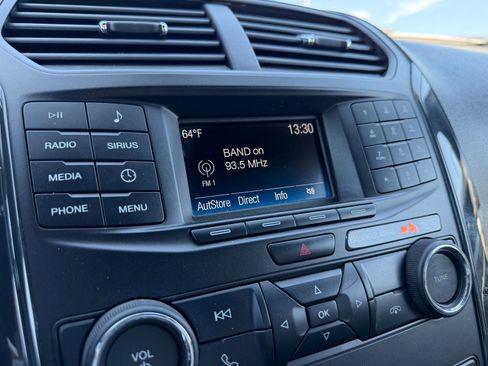 Used 2018 Ford Explorer FWD image 19