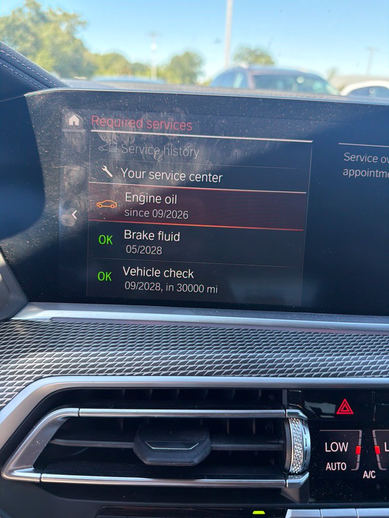 Used 2021 BMW X6 M50i w/ Premium Package AWD/4WD image 4