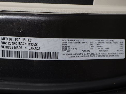 Used 2022 Chrysler Pacifica Touring-L image 57