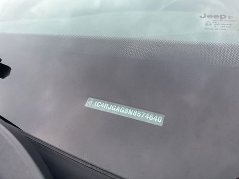 Used 2022 Jeep Grand Cherokee Altitude image 22