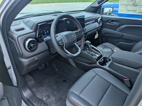 New 2026 Chevrolet Colorado Z71 w/ Midnight Edition AWD/4WD image 13