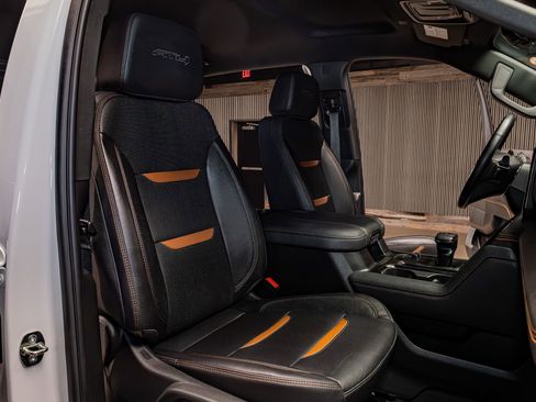 Used 2023 GMC Sierra 1500 AT4 w/ Technology Package image 30