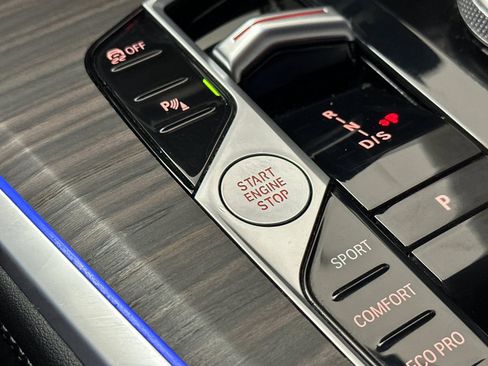 Certified 2025 BMW X5 sDrive40i w/ M Sport Package image 34