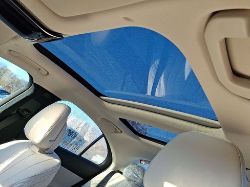 New 2026 Mercedes-Benz E 450 4MATIC Sedan image 9